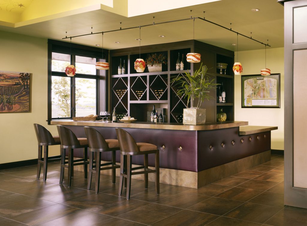 Van Duzer Vineyards Bar